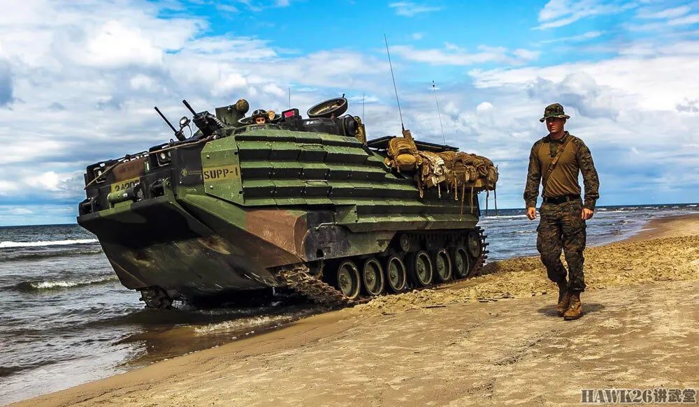 美軍AAV-P7/A1兩棲突擊車退役冷戰時代由艦到岸作戰理論宣告終結
