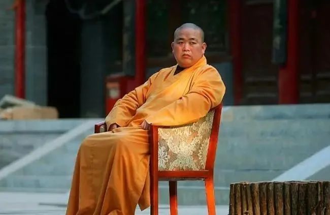 “破了戒”的釋永信背後，還有多少人在“偽修行”？