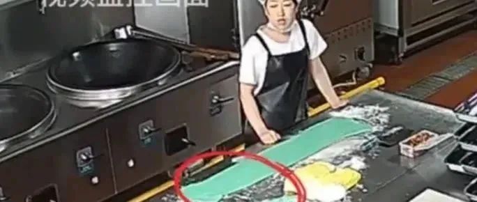天水幼兒園鉛中毒的三大疑點，就差一張記者證……