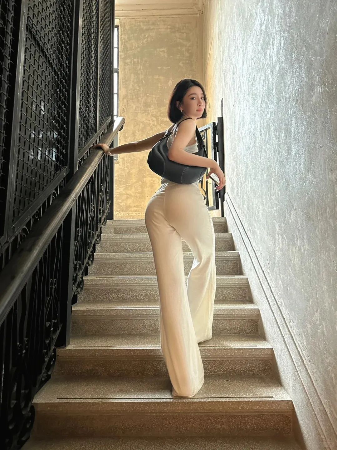 越是屁股大腿粗的女人越耐看？
