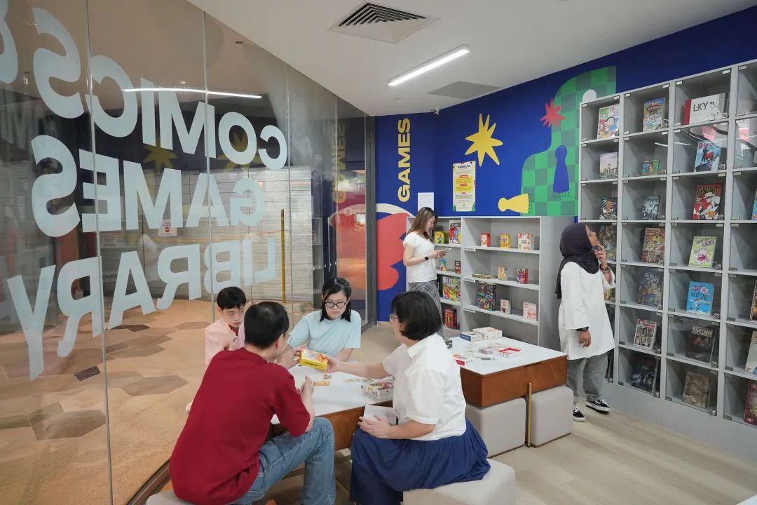 在圖書館打桌遊、看漫畫？新加坡這個快閃館一次滿足兩種快樂