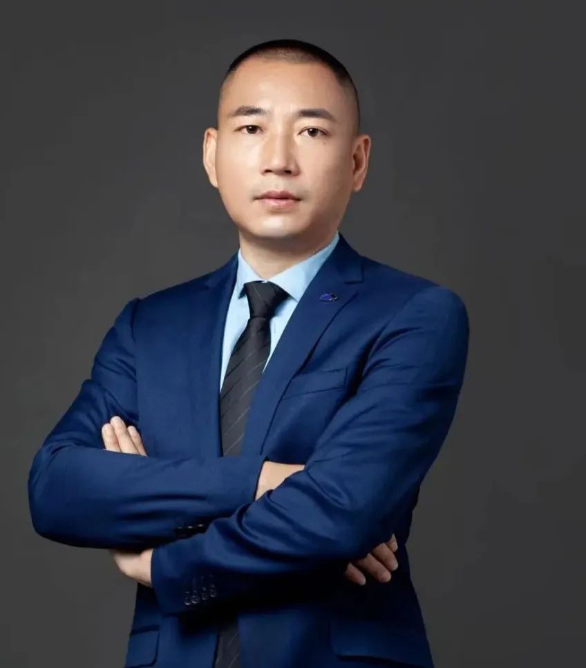 維修刺客“啄木鳥”被扒光了！