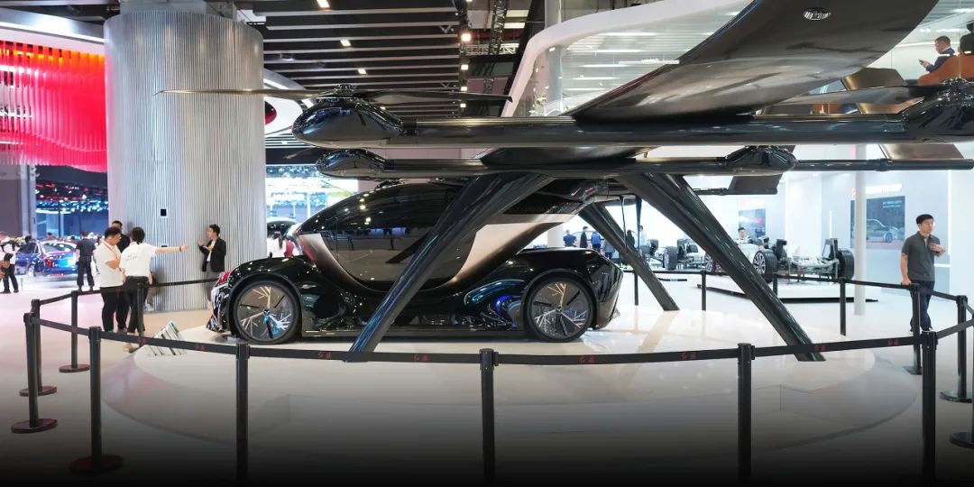 AutoShanghai：CarmakersPushPastEVsWithFlyingCars，Robots