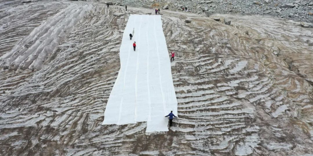 ColdFix：InsideChina’sAudaciousBidtoSaveaDyingGlacier