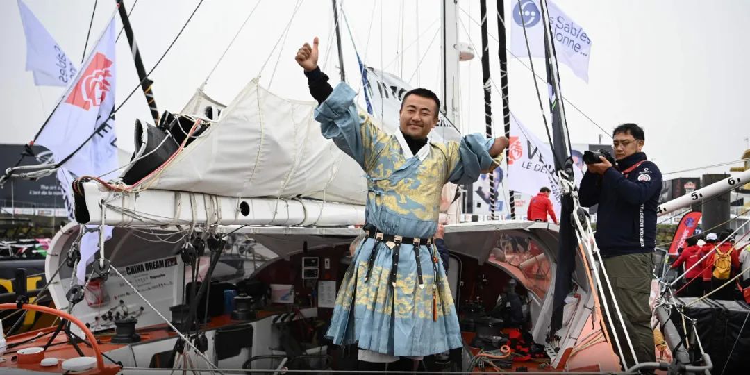 SailoftheCentury：One-ArmedSkipper’sGlobalOdyssey