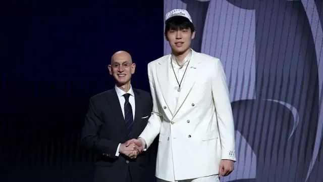 楊瀚森入選NBA背後：他為何能在出人意料的高順位被選中