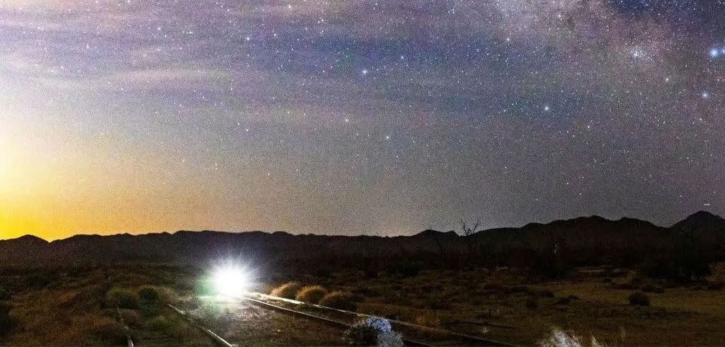 深夜“鬼火”、沒人卻有摔門聲……科學家在地下找到小鎮怪事頻發的根源