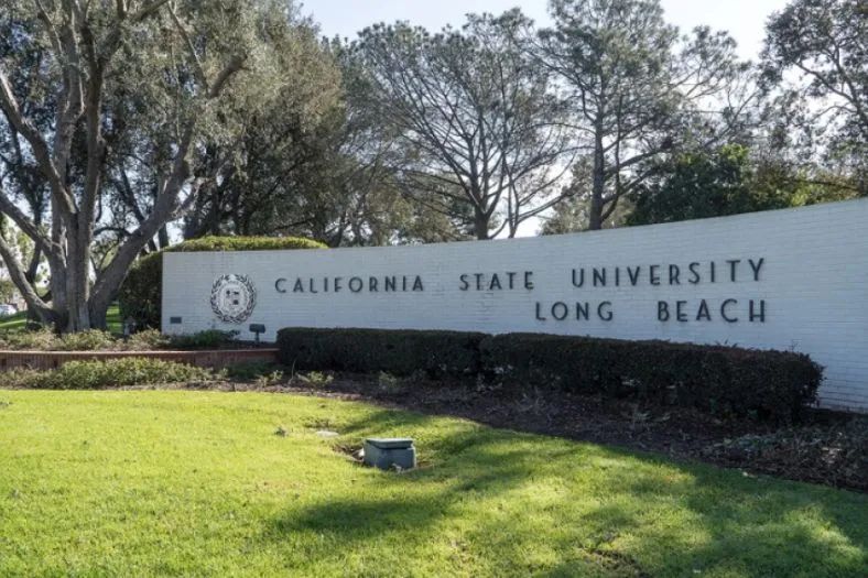 加州州立大學長灘分校工作人員被指控工資盜竊