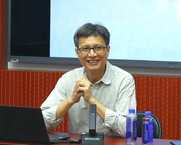 學術圈裡的“蛋先生”