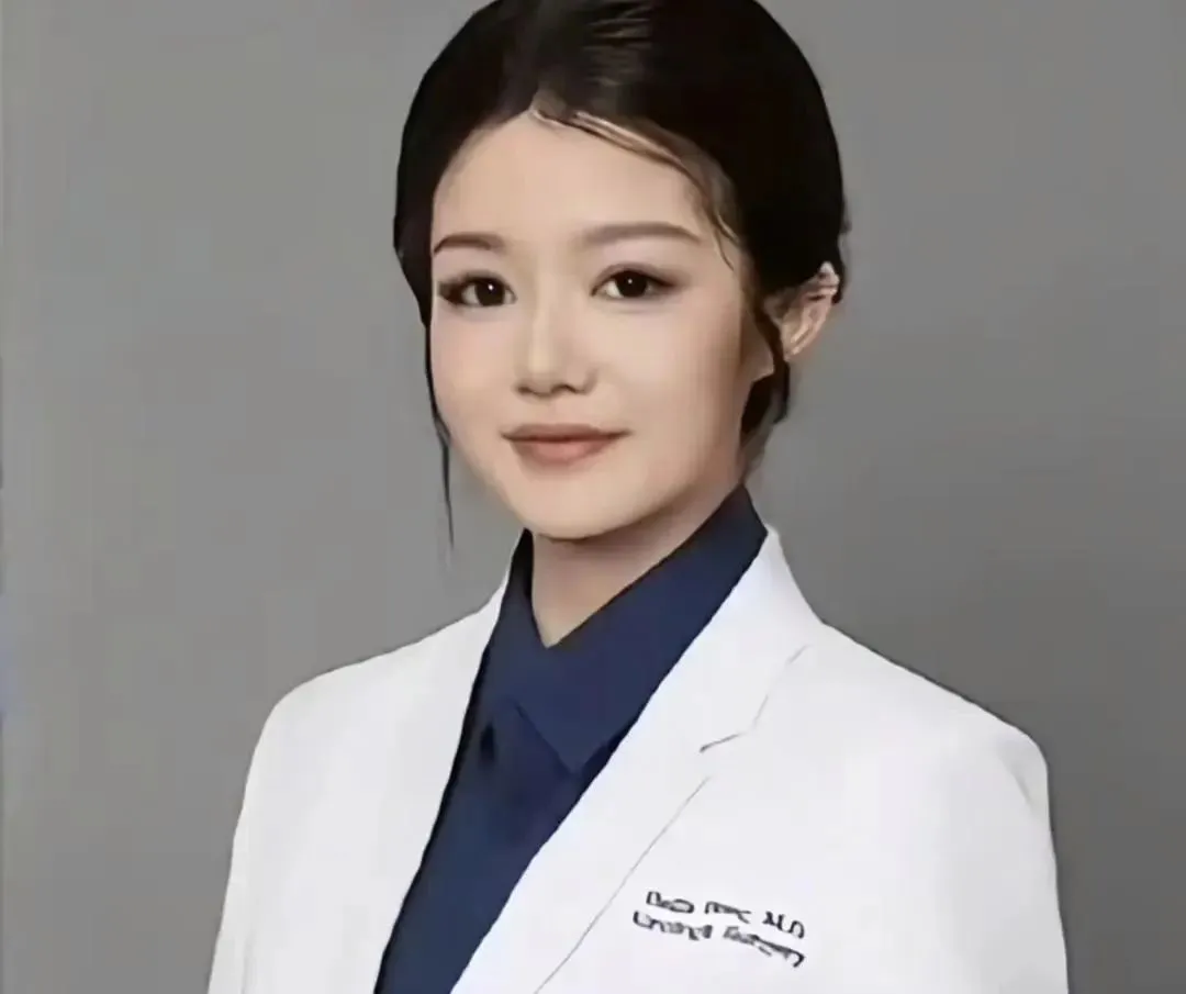 “董襲瑩事件”，為何輿論場上如此一致？