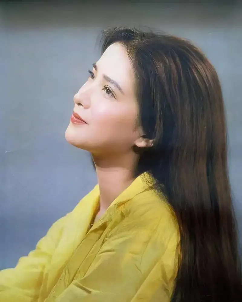 唯一演遍“四大名著”的何晴，和許亞軍離婚，得腦瘤後怎麼樣了？