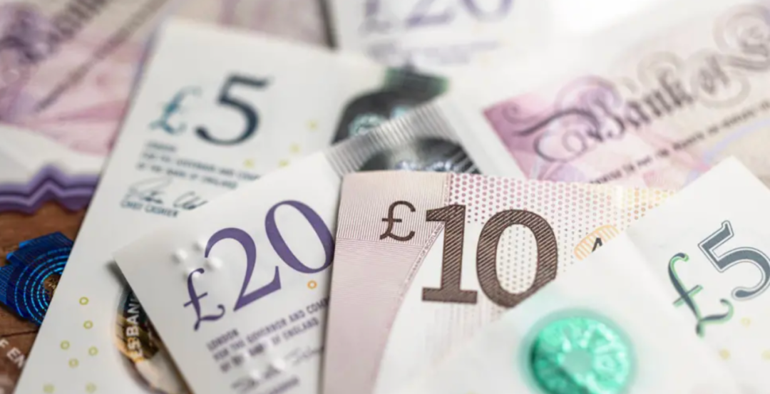 英鎊要換新設計.倫敦預製公寓賣到1500萬鎊.私募巨頭在英最新動作.大學城徵遊客稅