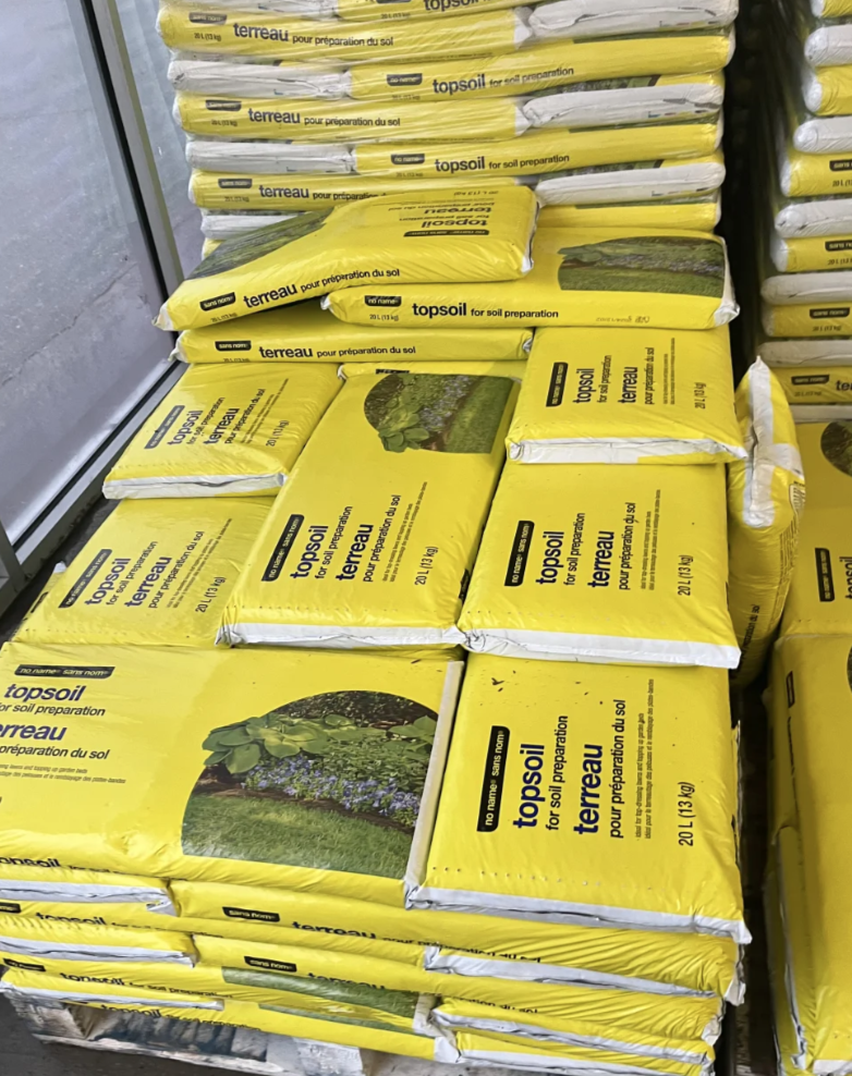重生之我在加拿大超市買特價土！多倫多本週特價收割機：一邊買土一邊買菜