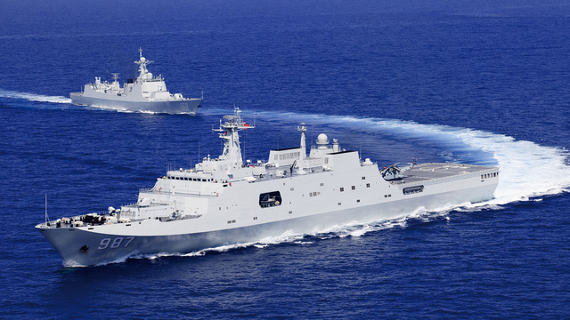 黃巖島爆發激烈“海戰”，中國海警果斷動手，解放軍也下場了！