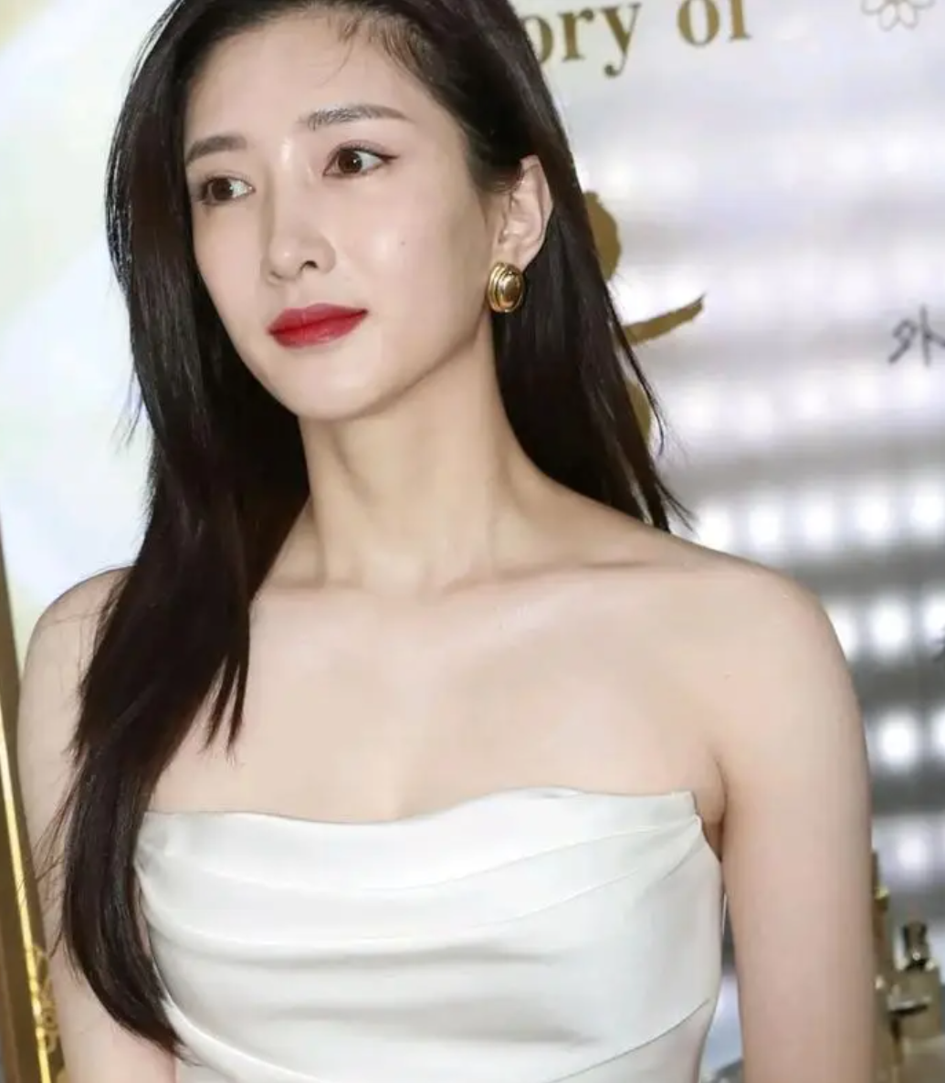 38歲江疏影被曝海外產子？工作室“呵呵”回應引熱議