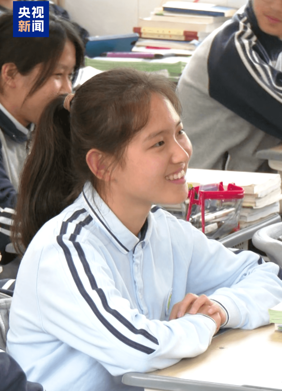 “句句不提鄉愁，句句都是鄉愁！”初三女生的作文因何打動網友？