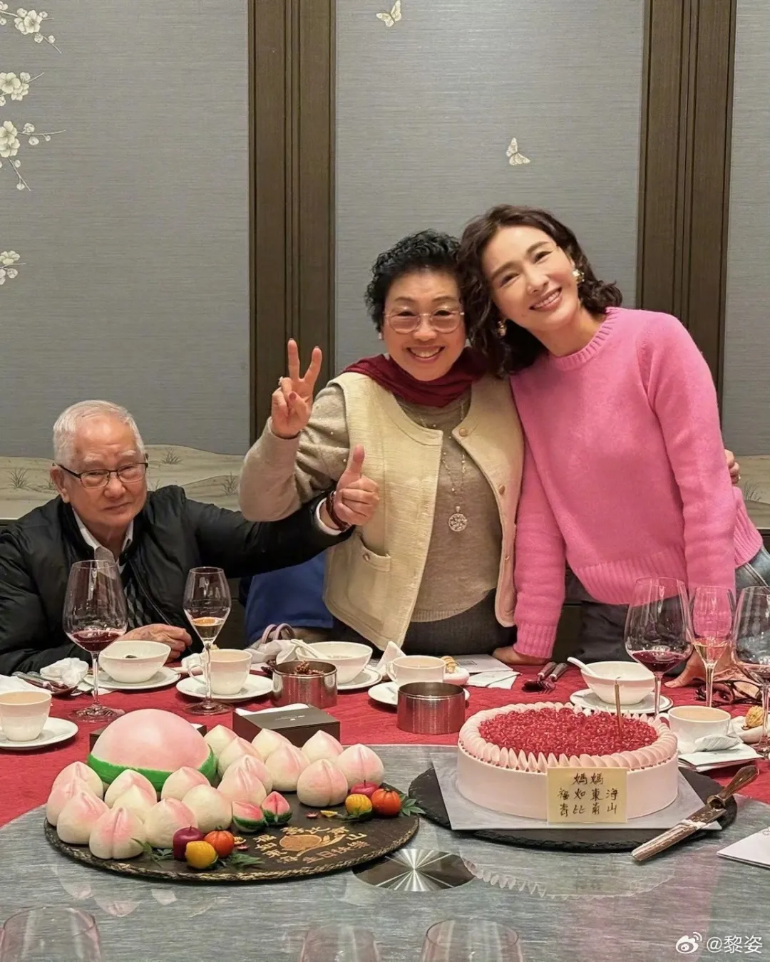 53歲黎姿近況曝光：一家四口擠20平破屋，弟弟癱瘓，嫁殘疾老公，如今後悔了嗎？