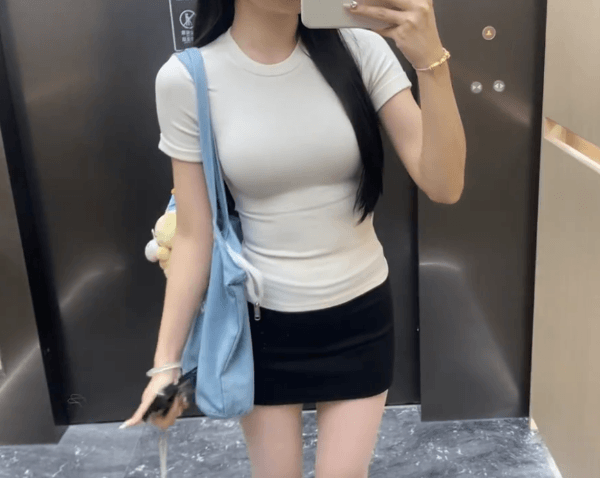 字母內衣，偷偷搶瘋了…