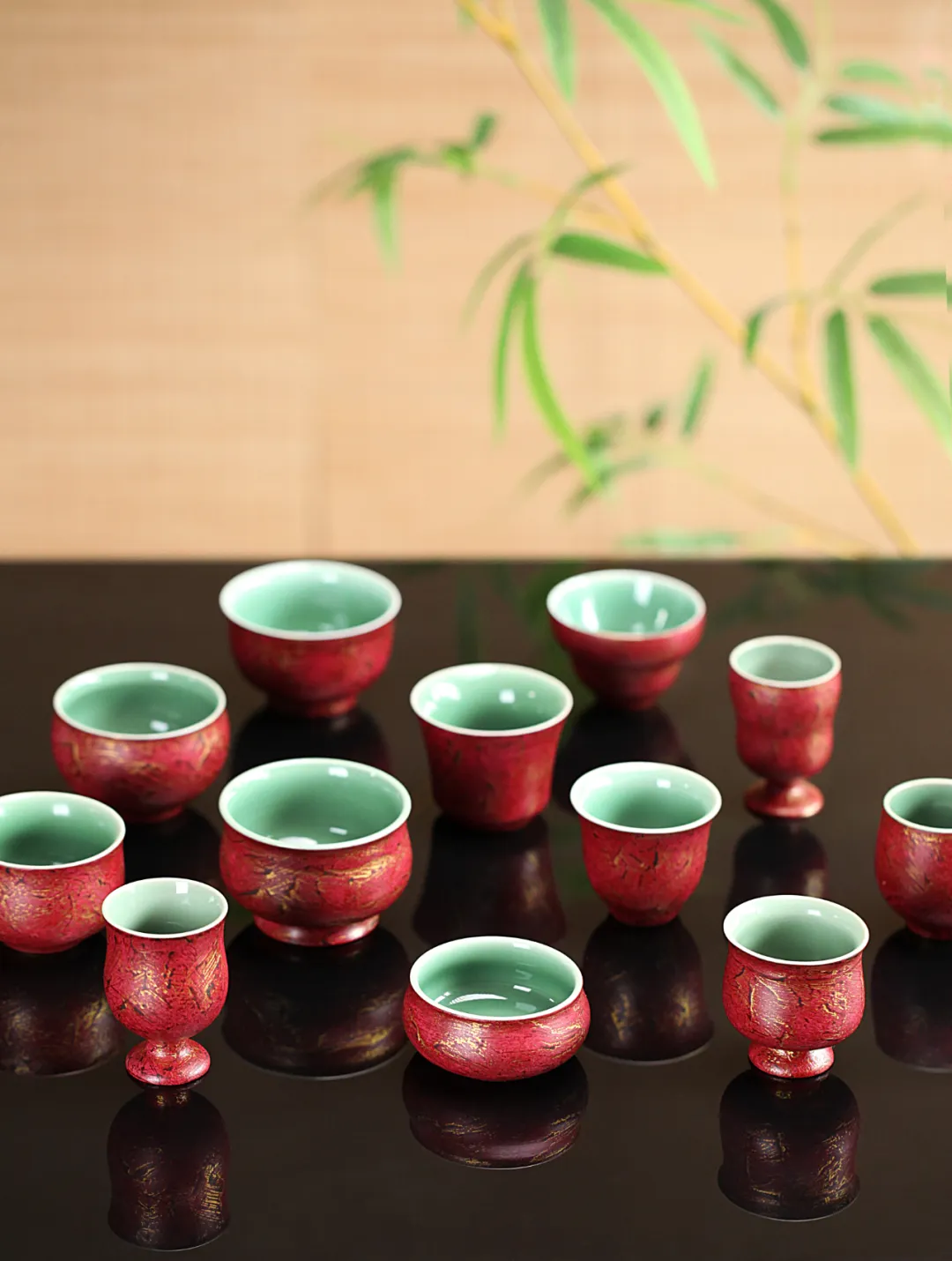 眾籌丨髹紅戧金青瓷十二盞，龍泉青瓷×非遺大漆，經典器型的珍藏佳品