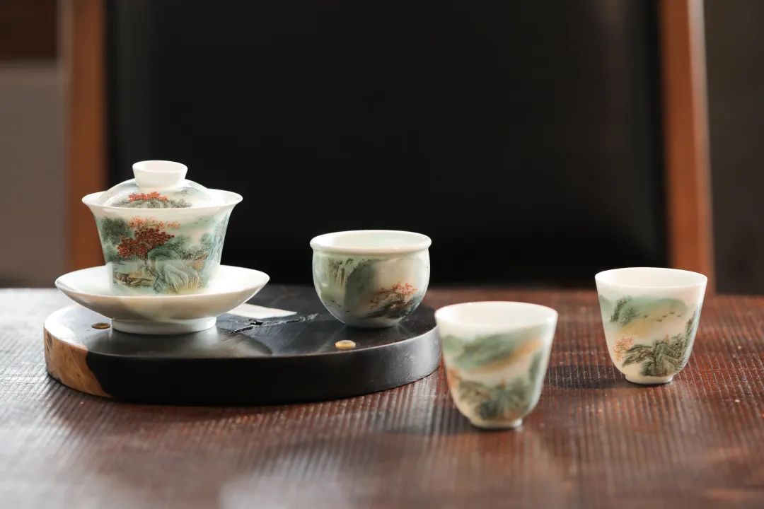 眾籌丨東方藝術珍寶“粉彩”，青綠山水皆在瓷上咫尺之間，省工藝美術師親工
